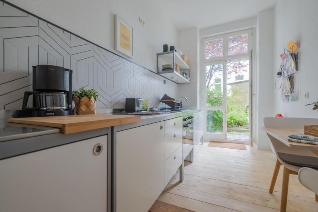 Apartment Design Altbautraum In Der - Naehe Dus & Dortmund & Koeln & Essen